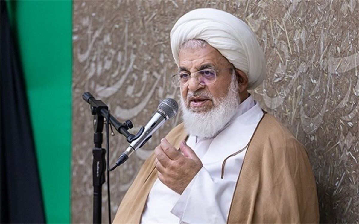 نماینده ولی‌فقیه در استان یزد: اهمیت و کارایی وقف برای عموم مردم تبیین شود