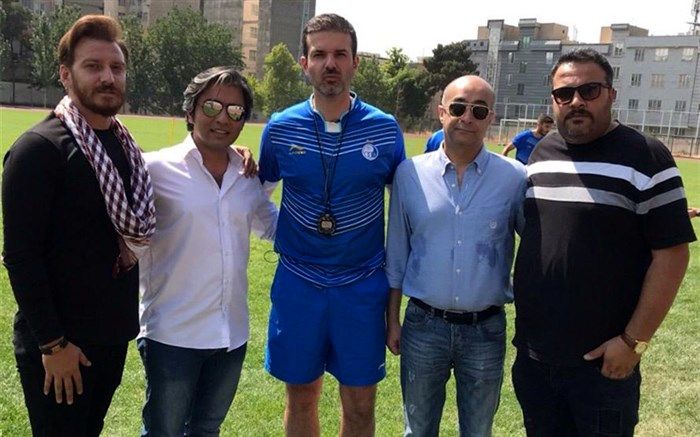 اکران آبی به رنگ آسمان با حضور استراماچونی