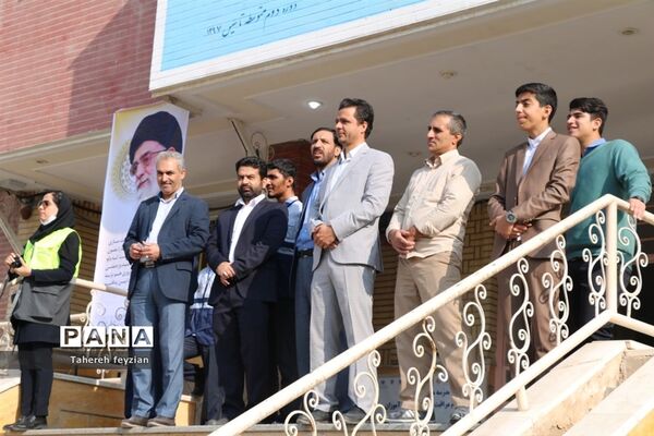مراسم گرامیداشت هفته پدافند غیر عامل و اجرای مانور اطفاء حریق و خروج اضطراری