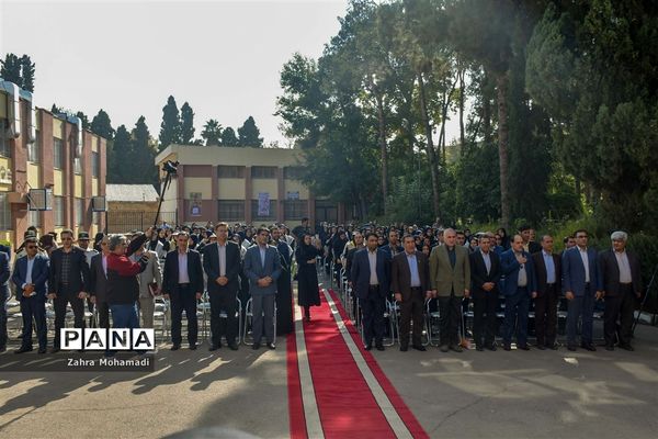 آیین استانی گرامیداشت هفته پدافند غیرعامل در مدارس فارس