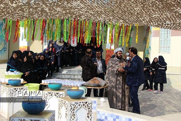 وقف 500 عدد لیوان توسط دانش آموزان دبیرستان دخترانه شاهد افشار یزد