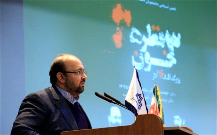 جواد امام: اصل بر شرکت در انتخابات است ولی نه با قرض گرفتن کاندیدا از رقیب