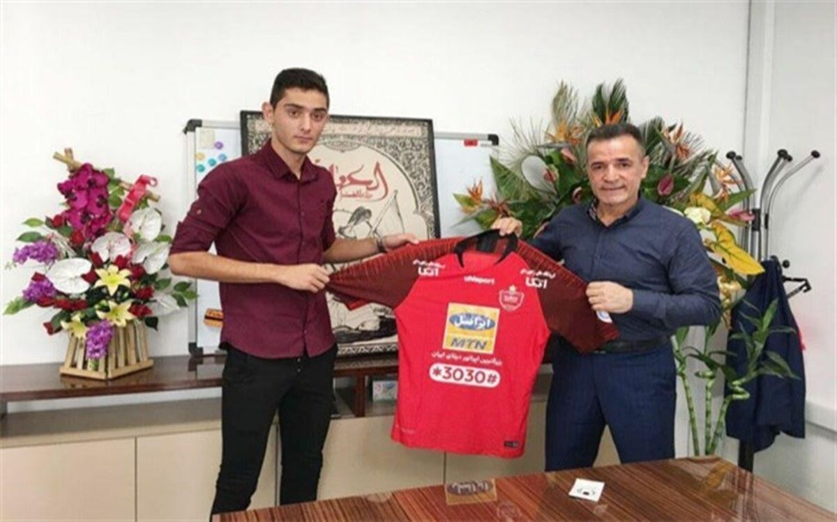 مهاجم ملی‌پوش با پرسپولیس 3 ساله بست
