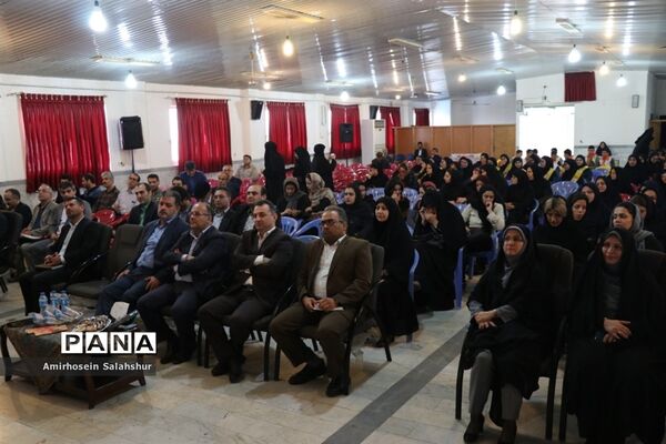 همایش استانی پیوند اولیا و مربیان در قائمشهر