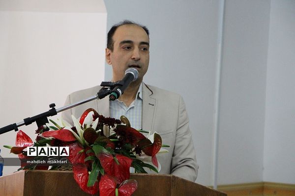 آیین تکریم و معارفه رئیس پارک علم و فناوری یزد