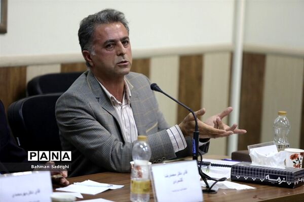 نشست نقد و بررسی طرح یک فوریتی(رفع انحصار از زبان انگلیسی در نظام آموزش همگانی کشور)