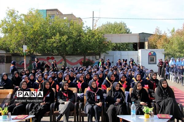 انتخابات شوراهای دانش آموزی در منطقه تبادکان مشهد