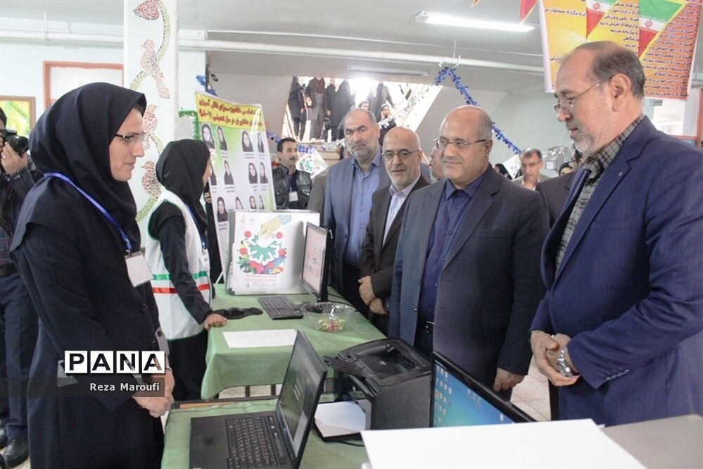 آیین نمادین استانی انتخابات شورا‌های دانش‌آموزی در ارومیه