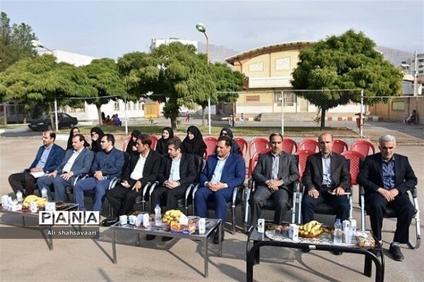 آیین بهره‌برداری از زمین‌های چمن مصنوعی