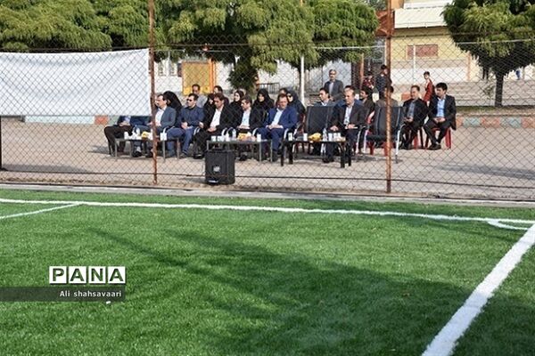 آیین بهره‌برداری از زمین‌های چمن مصنوعی