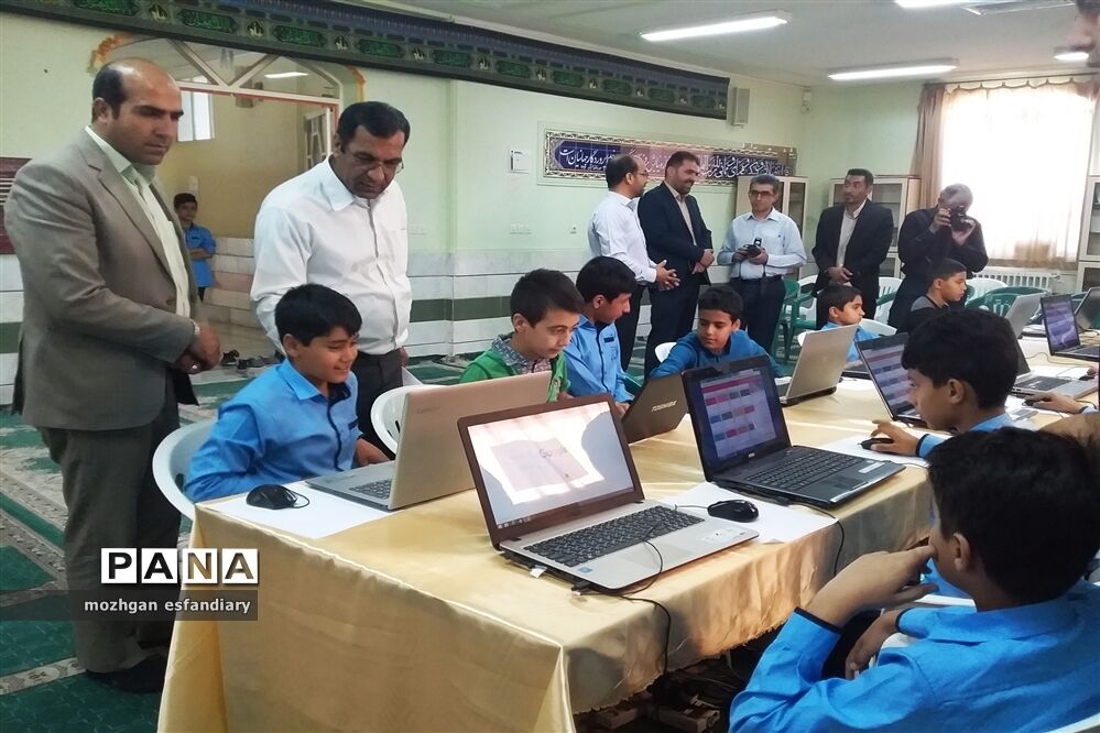 برگزاری انتخابات الکترونیکی شورای دانش‌آموزی در مدارس نی ریز
