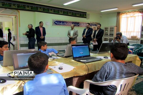 برگزاری انتخابات الکترونیکی شورای دانش‌آموزی در مدارس نی ریز