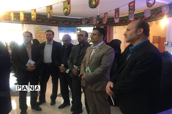 مراسم نمادین انتخابات شورای دانش‌آموزی