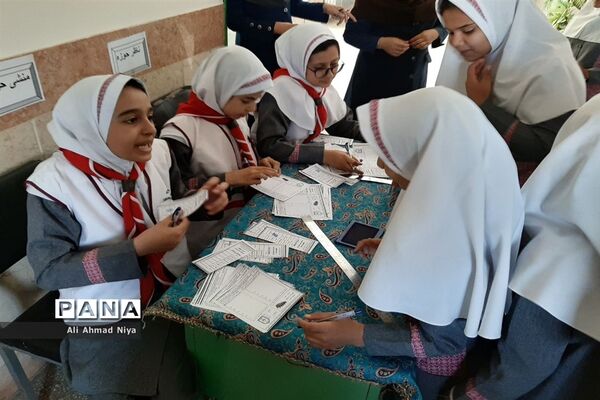 انتخابات شورای دانش‌آموزی در مروست