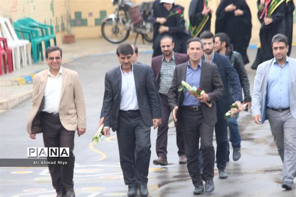 بازدید مسئولان سازمان دانش‌آموزی از استان قم