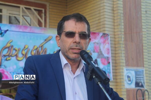 بزرگداشت پدافند غیر عامل در دبیرستان پسرانه مصلحیان شهرستان بوشهر