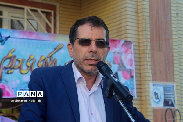 بزرگداشت پدافند غیر عامل در دبیرستان پسرانه مصلحیان شهرستان بوشهر