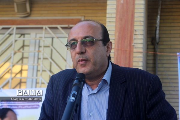 بزرگداشت پدافند غیر عامل در دبیرستان پسرانه مصلحیان شهرستان بوشهر