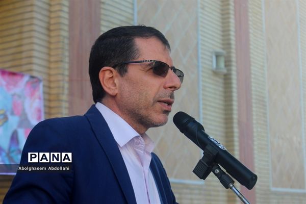 بزرگداشت پدافند غیر عامل در دبیرستان پسرانه مصلحیان شهرستان بوشهر