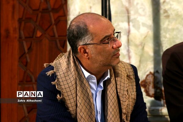 آیین افتتاحیه سراسری راهیان نوردانش آموزی کشوری در حرم مطهر امام(ره)