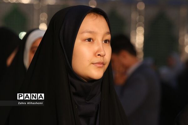 آیین افتتاحیه سراسری راهیان نوردانش آموزی کشوری در حرم مطهر امام(ره)