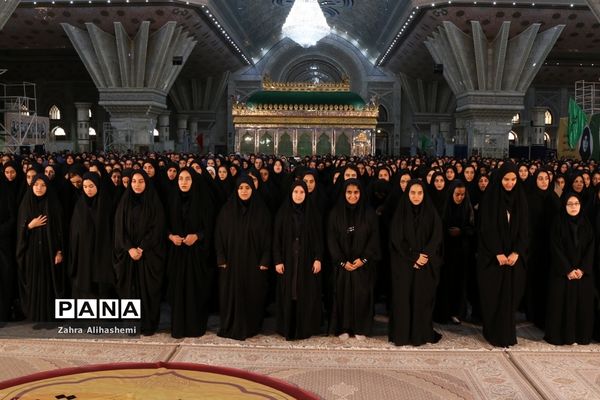 آیین افتتاحیه سراسری راهیان نوردانش آموزی کشوری در حرم مطهر امام(ره)