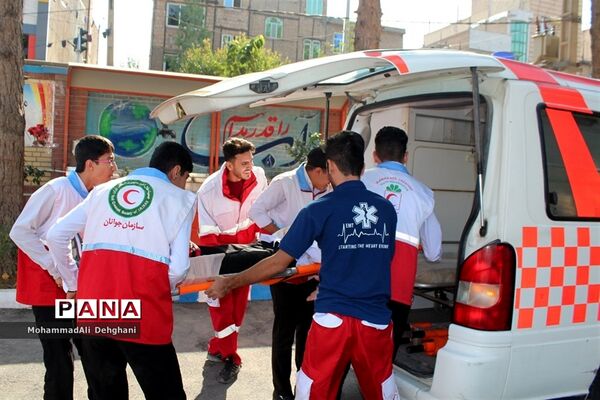 مانور پدافند غیرعامل در شهرستان بهارستان