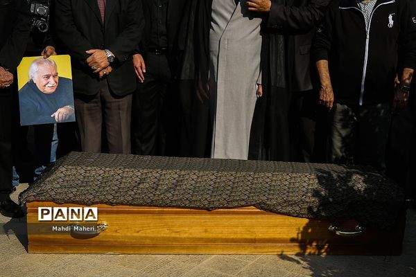 مراسم تشییع پیکر ابراهیم آبادی