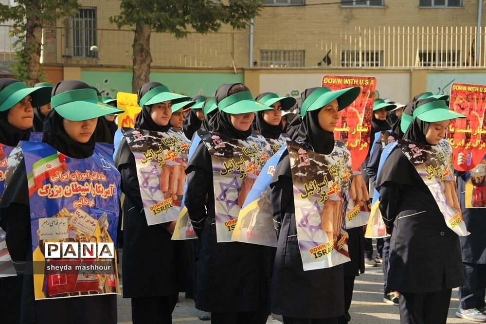 نواخته شدن زنگ استکبار ستیزی در مدارس شهرری