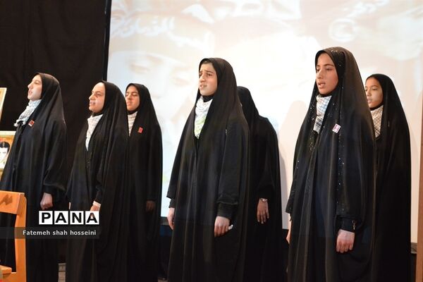 برگزاری یادواره شهدای دانش آموز و فرهنگیان شهرستان فیروزکوه