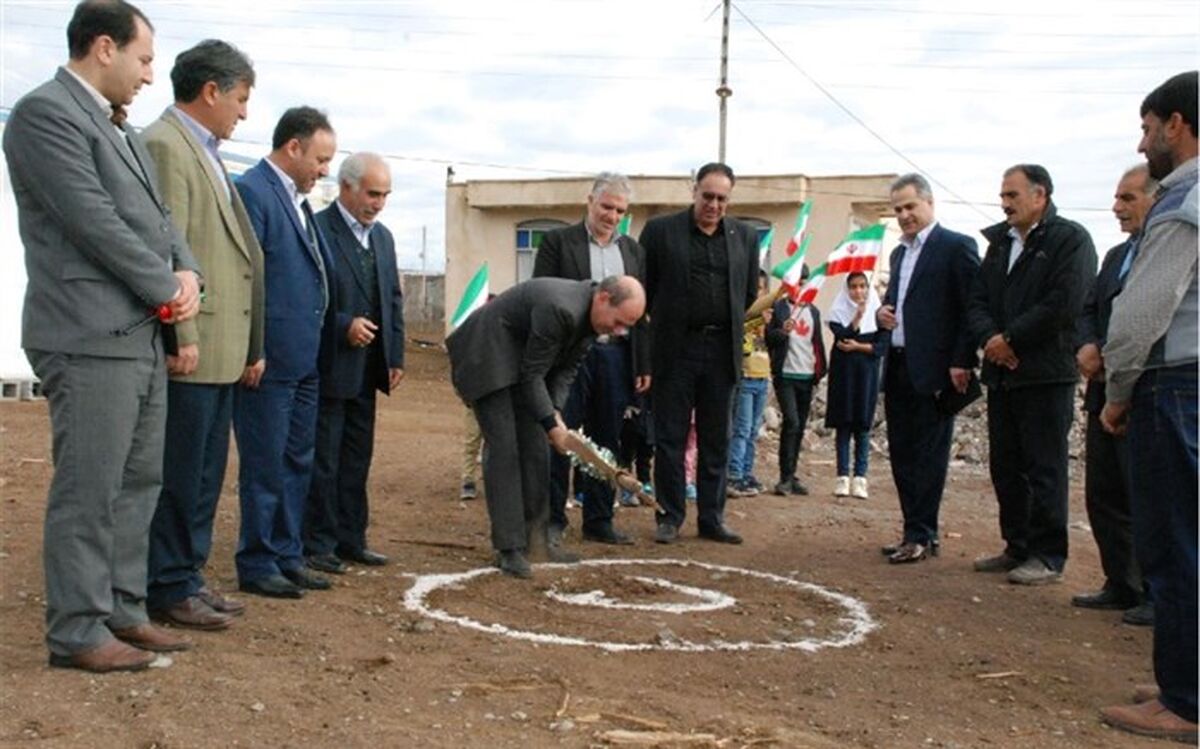 کلنگ دبستان یک کلاسه ی روستای مغار کیچکلوی اهر به زمین زده شد