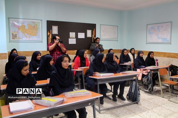 افتتاح مدرسه علوی در شهرستان بهارستان