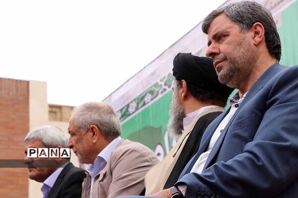 حضور پرشمار پیشتازان سازمان دانش آموزی خوزستان در راهپیمایی 13 آبان