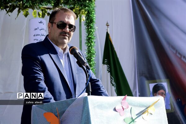 نواخته شدن زنگ استکبارستیزی در مدارس فارس