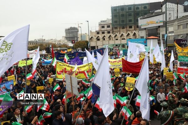 راهپیمایی یوم الله  13 آبان در مشهد