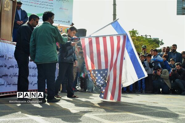 برگزاری راهپیمایی روز 13 آبان در شهرستان تایباد