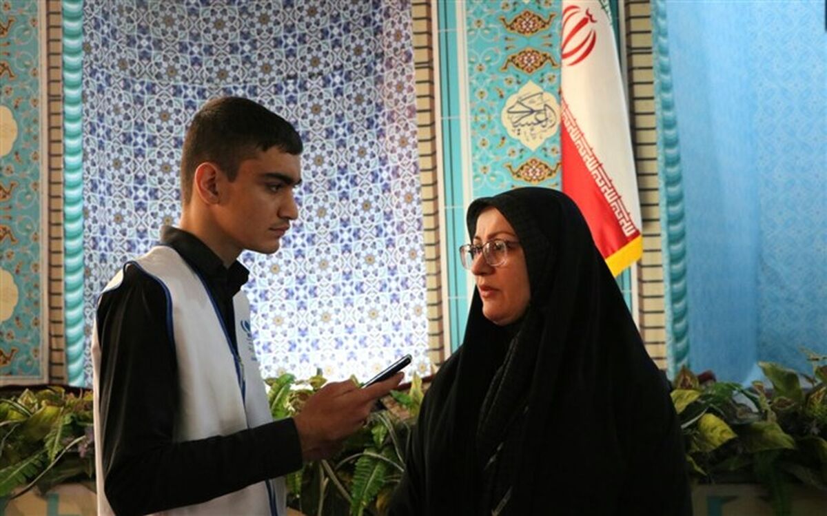 فرماندار شهرستان قدس : یکی از راه های ضربه زدن به استکبار جهانی افزایش علم  دانش آموزان است