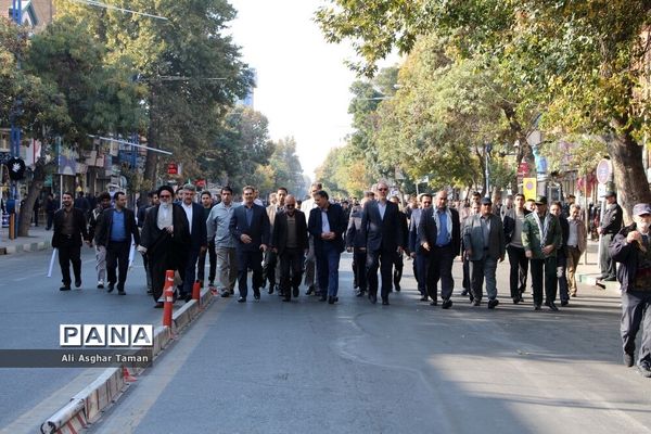 راهپیمایی مردم ارومیه به مناسبت 13 آبان