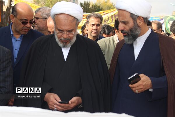 روز استکبار ستیزی و اعلام انزجار از سردمداران ظلم