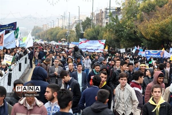 راهپیمایی ضداستکباری ۱۳ آبان