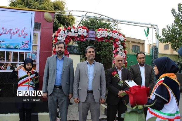 نواخته شدن زنگ استکبار ستیزی در شهرستان اسلامشهر