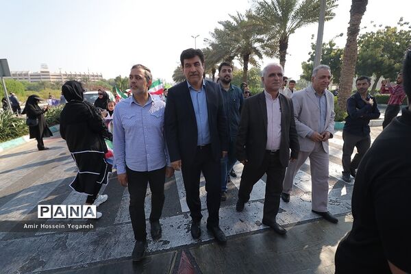 مراسم راهپیمایی 13 آبان در جزیره کیش