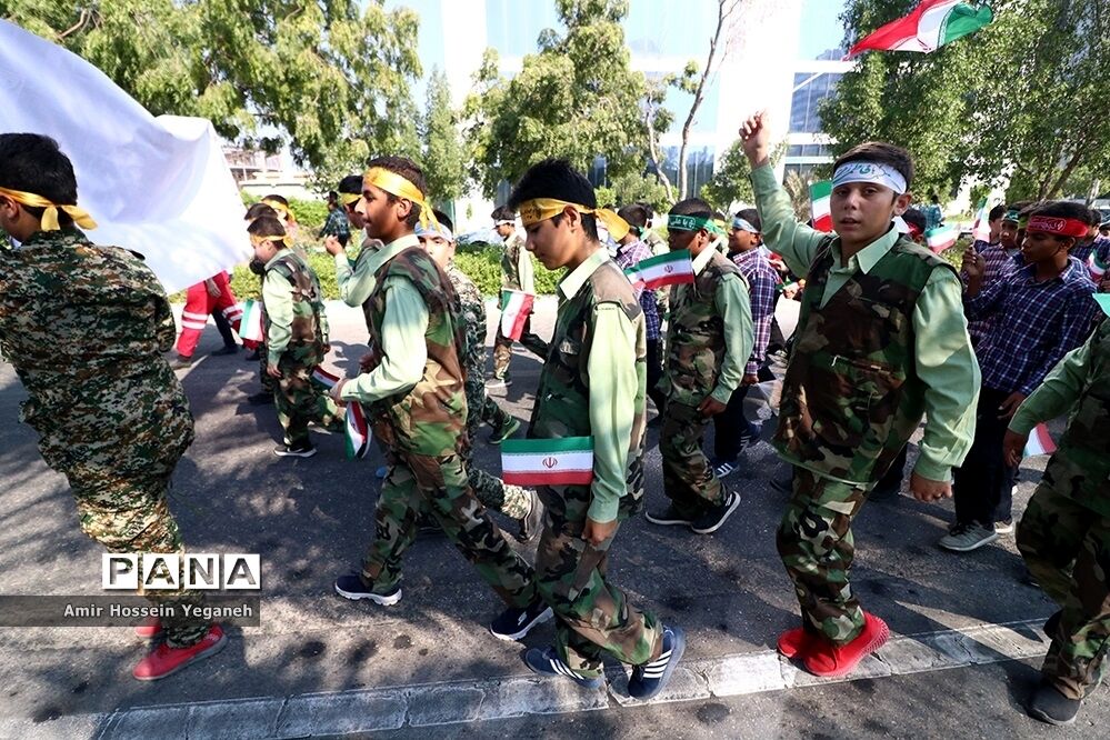 مراسم راهپیمایی 13 آبان در جزیره کیش
