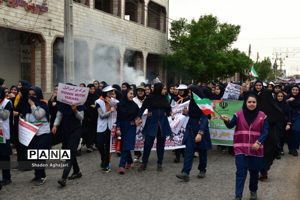 حضور پرشور دانش‌آموزان و فرهنگیان در راهپیمایی ۱۳ آبان شهرستان امیدیه