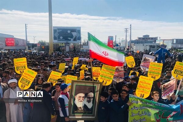 راهپیمایی ۱۳ آبان در محمودآباد