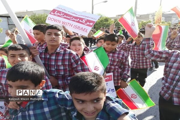 راهپیمایی 13 آبان در شهرستان کازرون