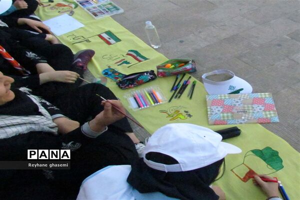 استکبار ستیزی دانش آموزان دبیرستان دکتر علاالدین بهشتی 2