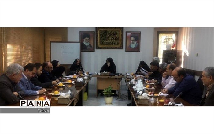 برگزاری جلسه پیشکسوتان آموزش و پرورش منطقه1