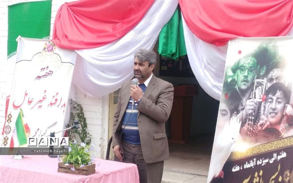 زنگ پدافند غیرعامل  چناران در دبیرستان حضرت زینب س  شهرستان چناران به صدا در آمد