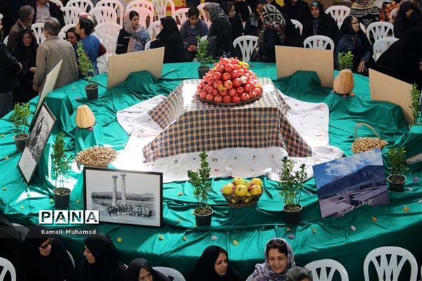 اولین جشنواره انار در روستای خورهه شهرستان محلات